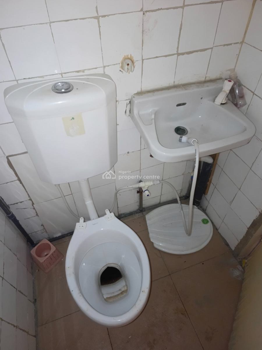 5 Bedrooms Semi Detached Duplex, Festac, Amuwo Odofin, Lagos, Detached Duplex for Rent