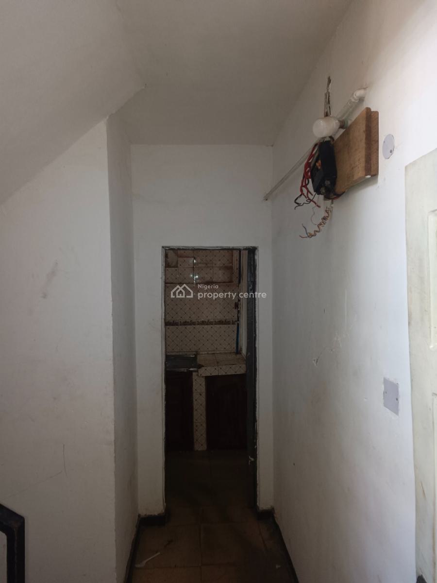 5 Bedrooms Semi Detached Duplex, Festac, Amuwo Odofin, Lagos, Detached Duplex for Rent