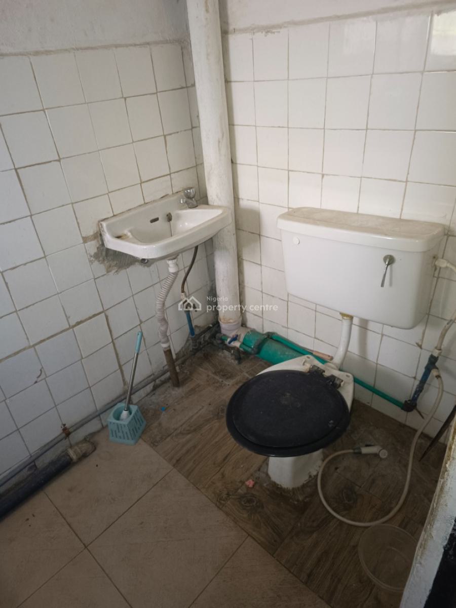5 Bedrooms Semi Detached Duplex, Festac, Amuwo Odofin, Lagos, Detached Duplex for Rent