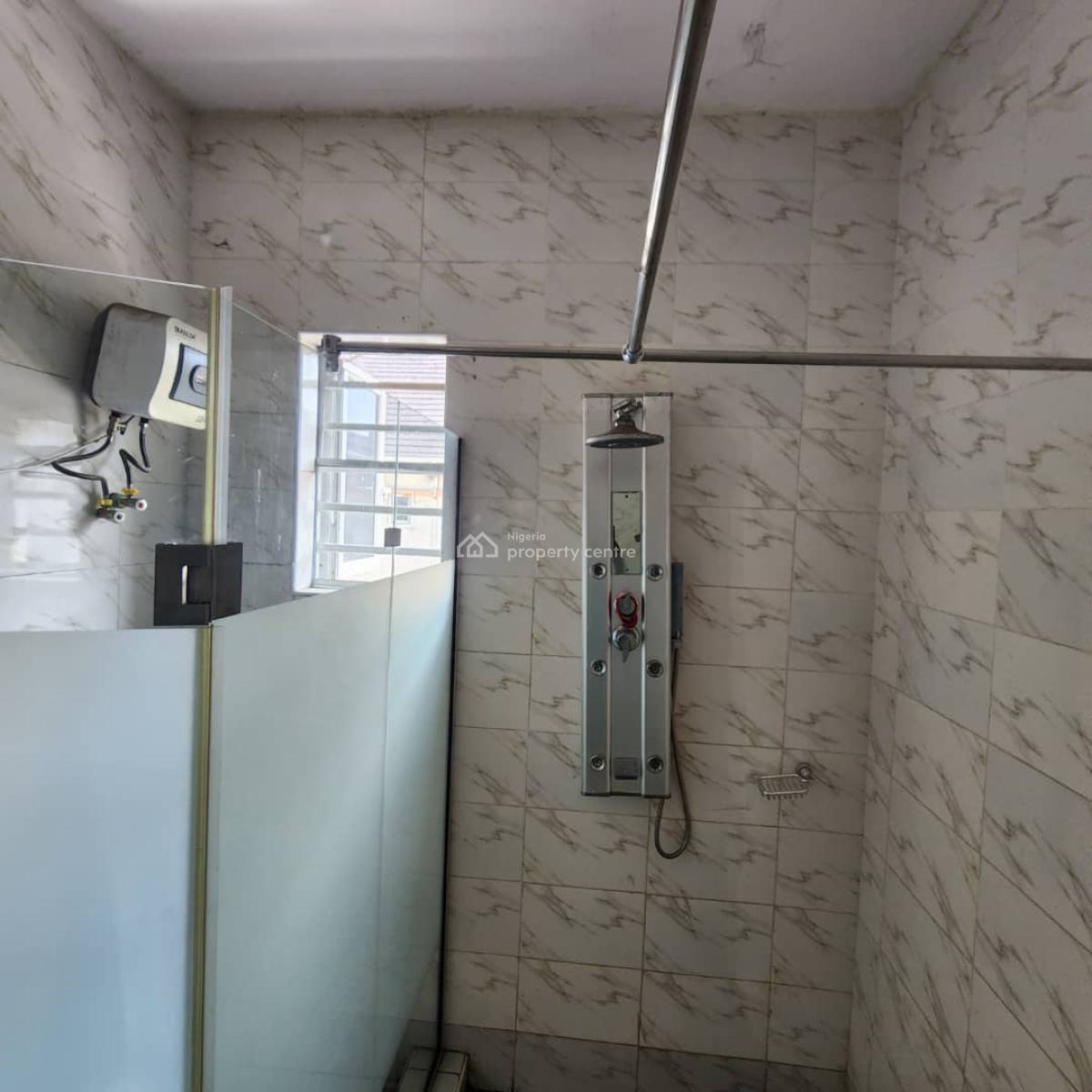 Spacious Master Bedroom and Parlor in a Shared Apartment, Agungi Bustop,  Lekki, Lagos, Agungi, Lekki, Lagos, Flat / Apartment for Rent