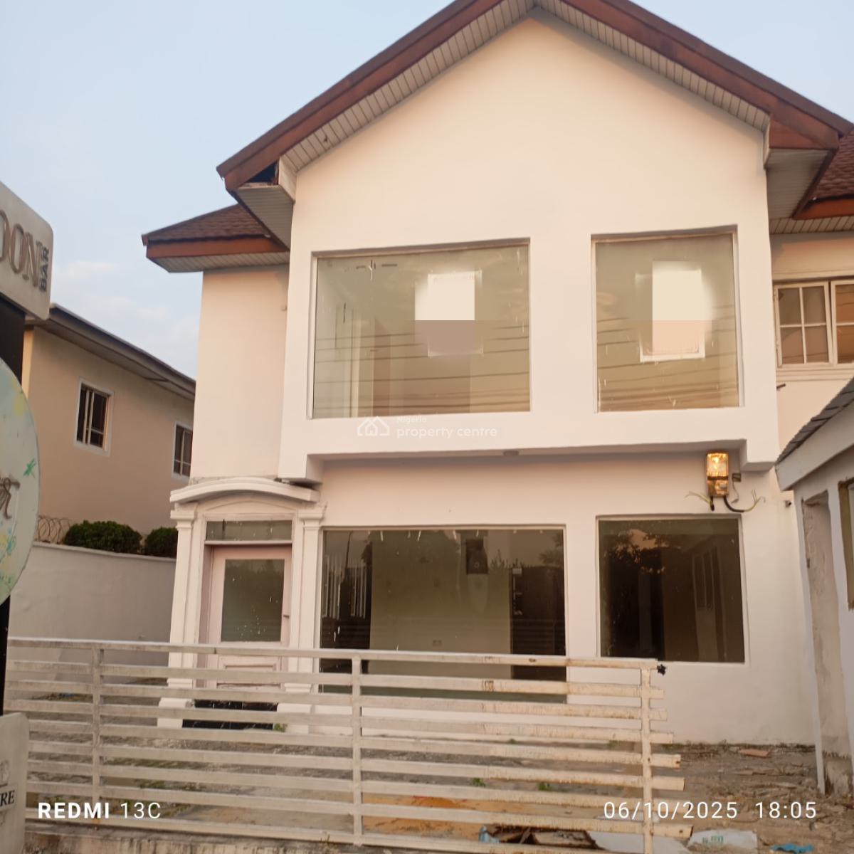 50 Sqm Shop Space ( Suitable for Restaurant/supermarket ), Lekki Phase I, Lekki Phase 1, Lekki, Lagos, Shop for Rent