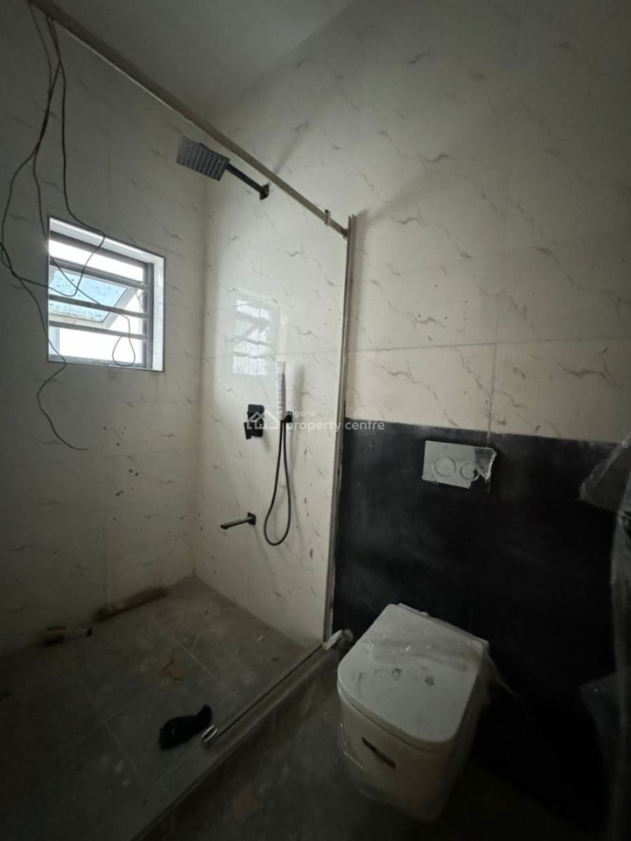 2-bedroom Apartment with Bq, Lekki Phase 1, Lekki, Lagos, Flat / Apartment for Sale