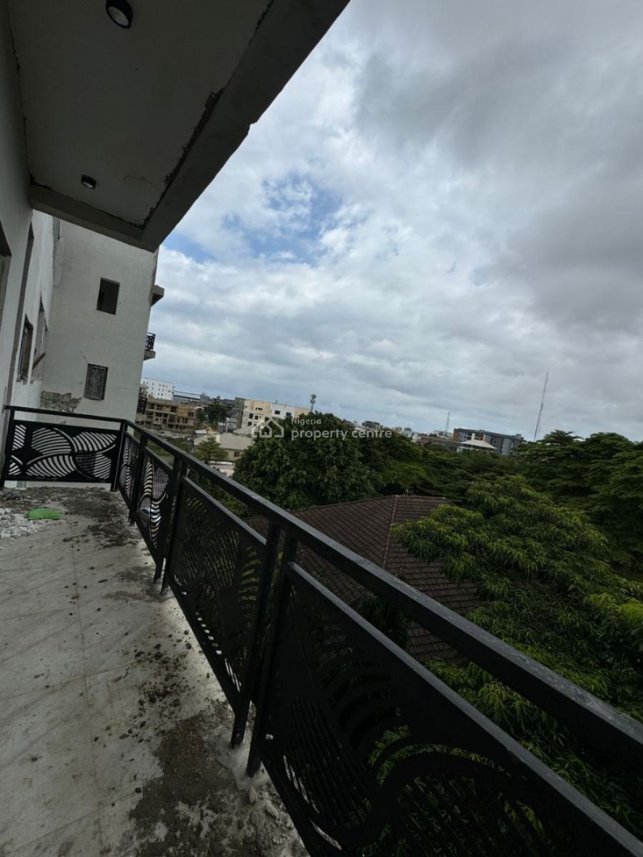 2-bedroom Apartment with Bq, Lekki Phase 1, Lekki, Lagos, Flat / Apartment for Sale