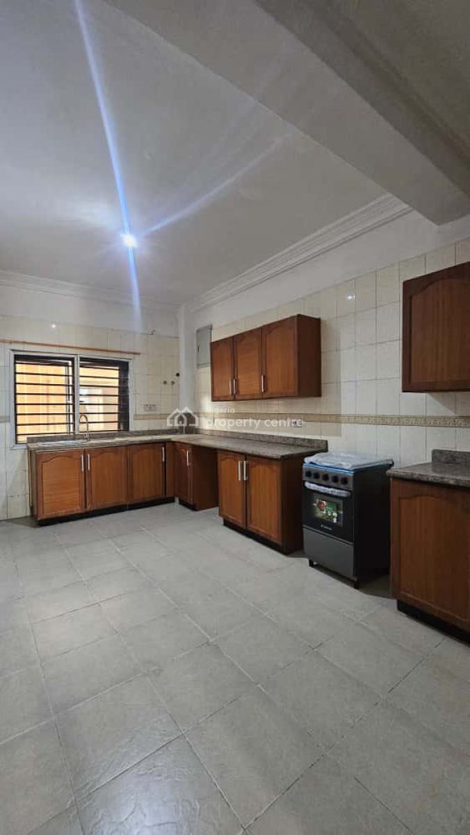 Exquisite 2 & 3 Bedroom Apartment with a Bq, Lekki Phase 1, Lekki, Lagos, Flat / Apartment for Rent