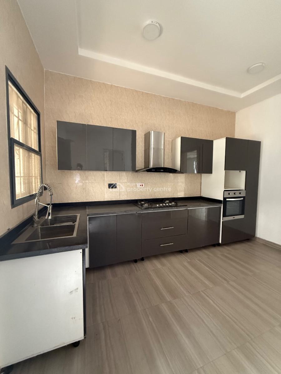 Well-built 4 Bedroom Terrace in a Gated Estate, Palace Road, Oniru, Victoria Island (vi), Lagos, Terraced Duplex for Sale