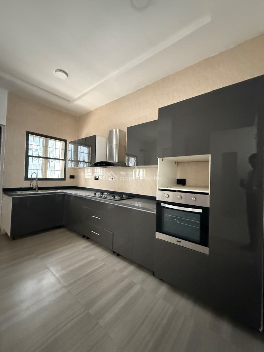 Well-built 4 Bedroom Terrace in a Gated Estate, Palace Road, Oniru, Victoria Island (vi), Lagos, Terraced Duplex for Sale