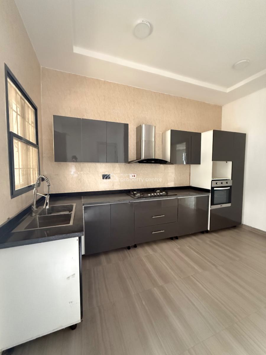 Well-built 4 Bedroom Terrace in a Gated Estate, Palace Road, Oniru, Victoria Island (vi), Lagos, Terraced Duplex for Sale