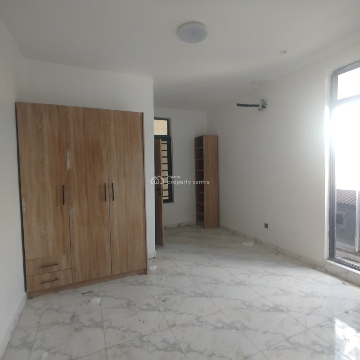 Fantastic 3 Bedroom Flat, Orchid Road Before The Roundabout, Lekki Expressway, Lekki, Lagos, Flat / Apartment for Sale