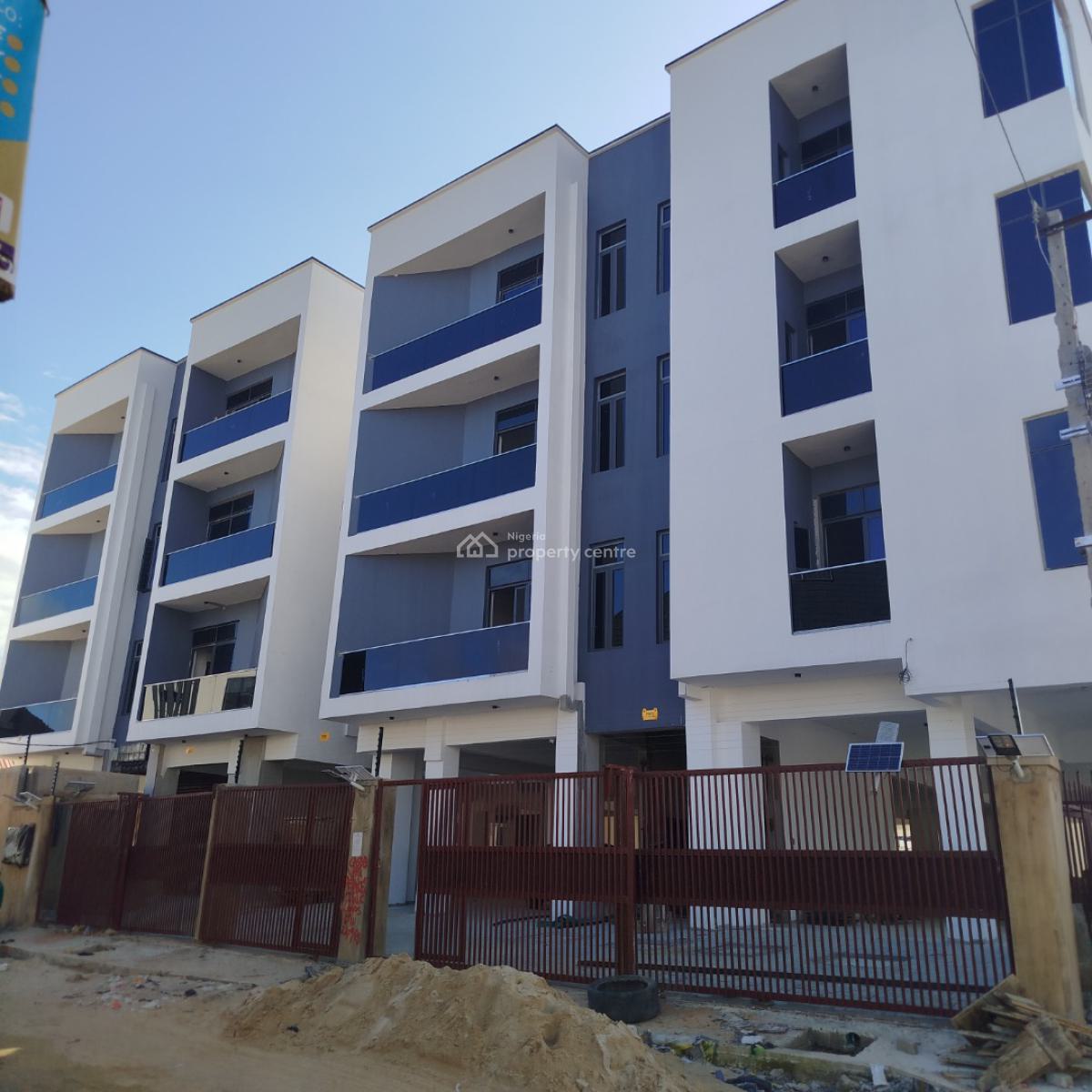Fantastic 3 Bedroom Flat, Orchid Road Before The Roundabout, Lekki Expressway, Lekki, Lagos, Flat / Apartment for Sale