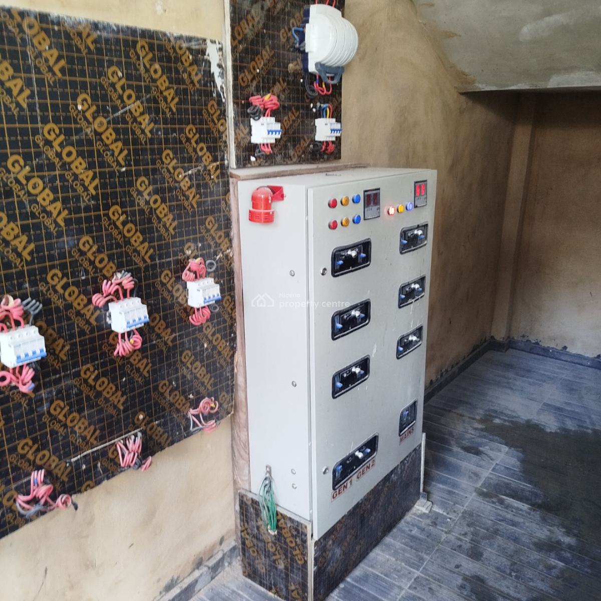 Fantastic 3 Bedroom Flat, Orchid Road Before The Roundabout, Lekki Expressway, Lekki, Lagos, Flat / Apartment for Sale
