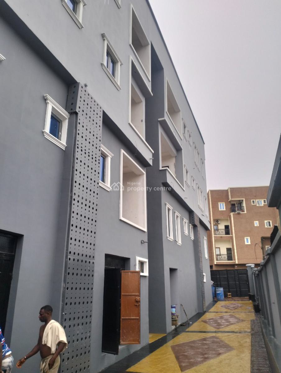 Mini Warehouses/flats at Bolade Oshodi Lagos, Balogun Street Bolade Oshodi Lagos, Oshodi, Lagos, Warehouse for Rent