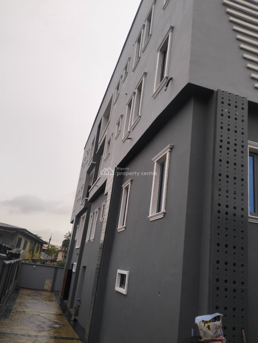 Mini Warehouses/flats at Bolade Oshodi Lagos, Balogun Street Bolade Oshodi Lagos, Oshodi, Lagos, Warehouse for Rent