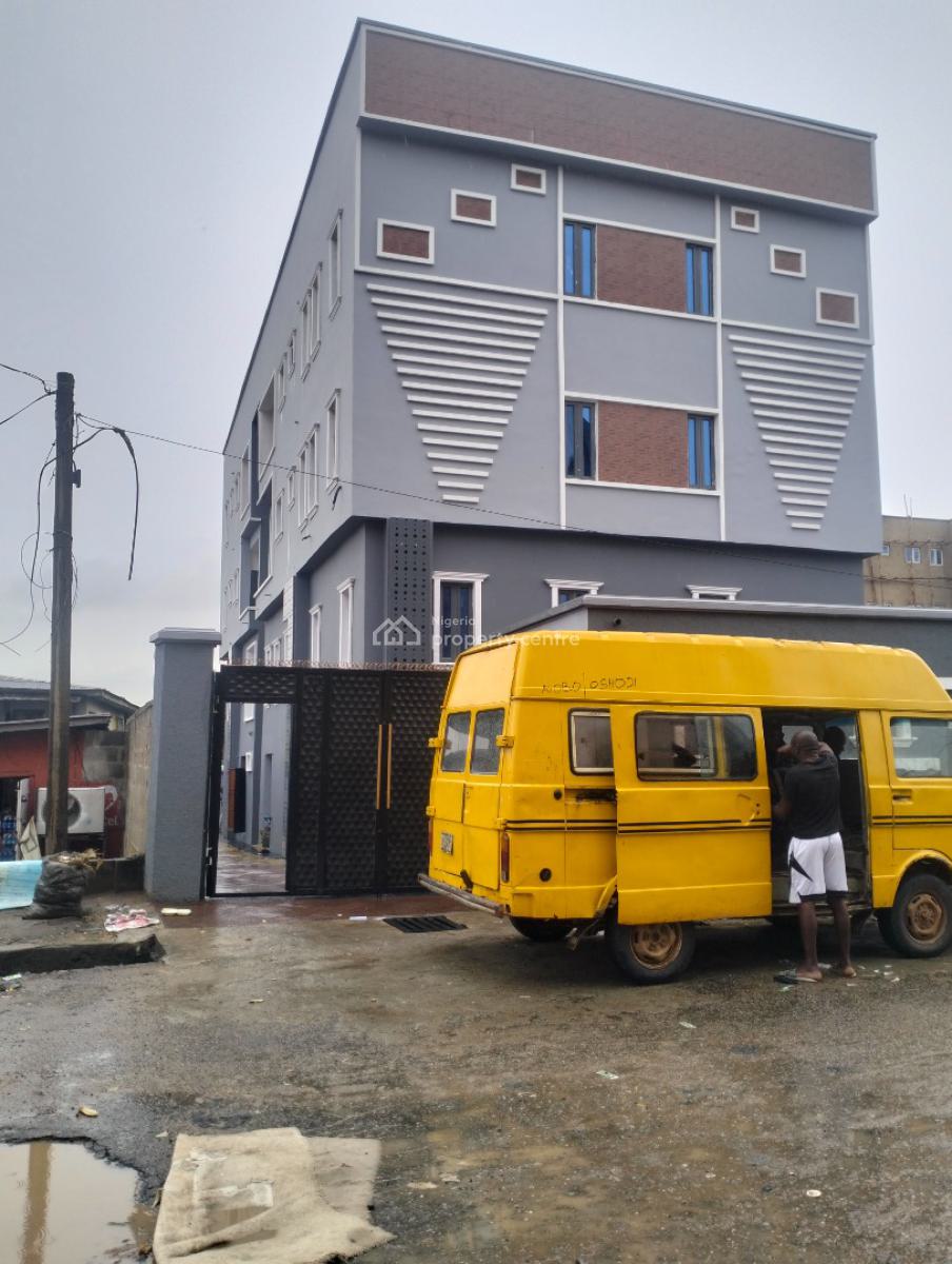 Mini Warehouses/flats at Bolade Oshodi Lagos, Balogun Street Bolade Oshodi Lagos, Oshodi, Lagos, Warehouse for Rent