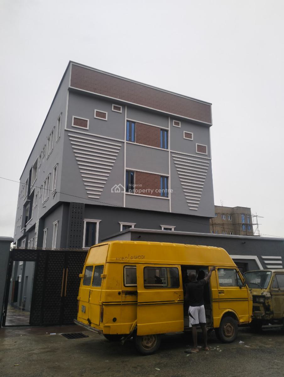 Mini Warehouses/flats at Bolade Oshodi Lagos, Balogun Street Bolade Oshodi Lagos, Oshodi, Lagos, Warehouse for Rent
