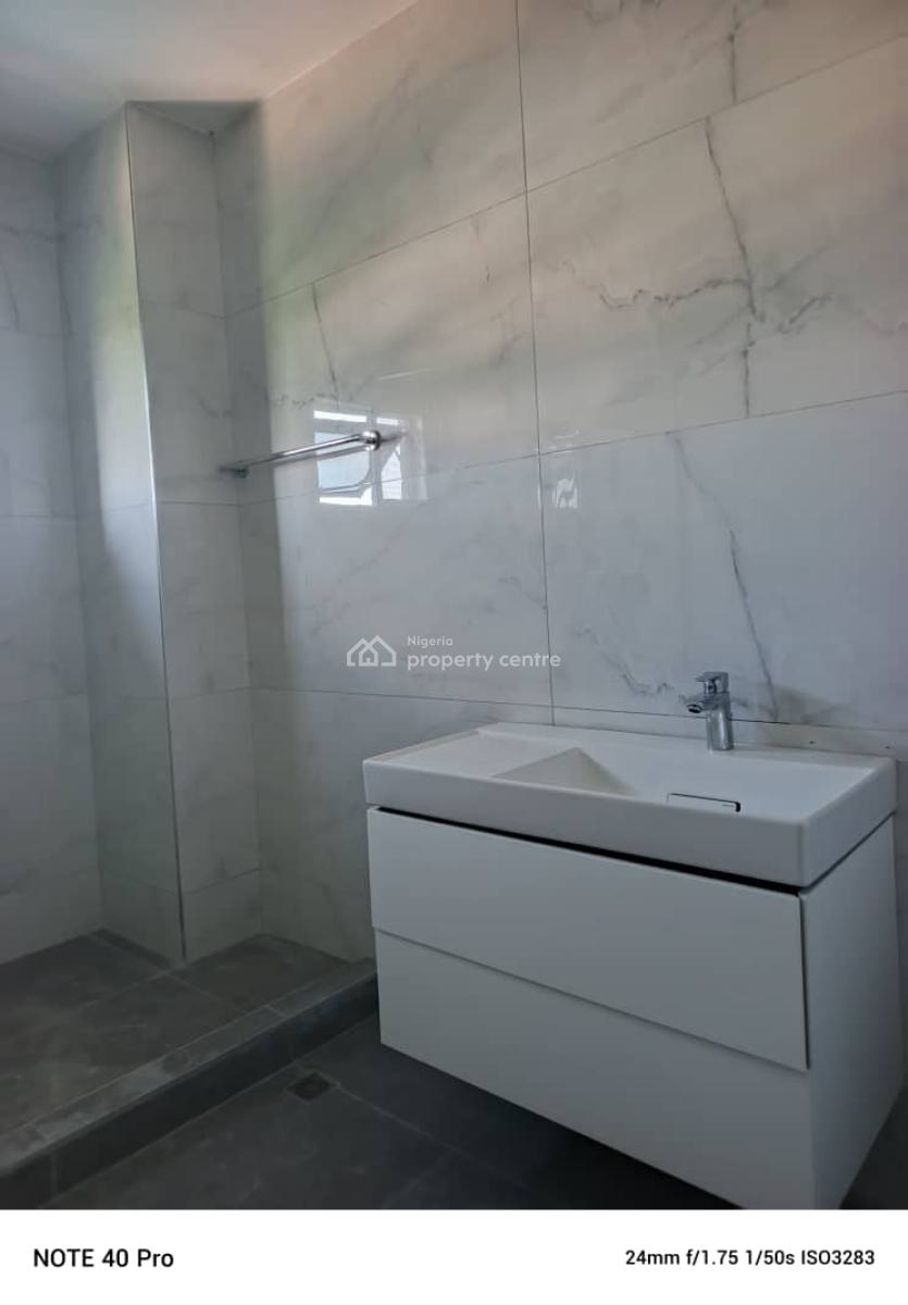 Luxury 4bedroom Maisonette with Bq,pool,gym, Elevator,cinema,etc, Onikoyi Estate on Banana Island Road, Ikoyi, Lagos, House for Sale
