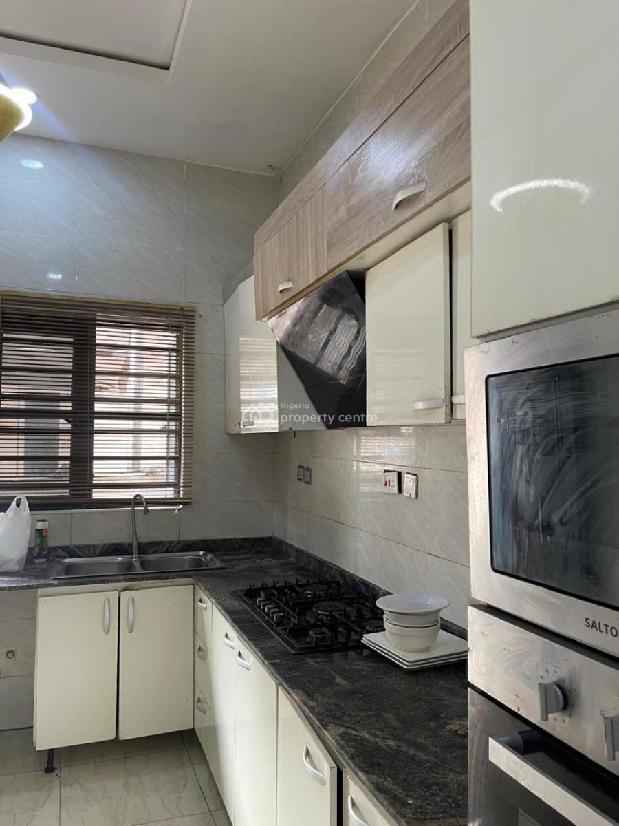 One Bedroom with a Personal Parlor in a Shared Apartment, Orchid Road, Royalpine Estate, Lekki, Lagos, Mini Flat (room and Parlour) for Rent