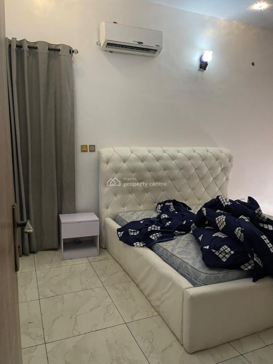 One Bedroom with a Personal Parlor in a Shared Apartment, Orchid Road, Royalpine Estate, Lekki, Lagos, Mini Flat (room and Parlour) for Rent