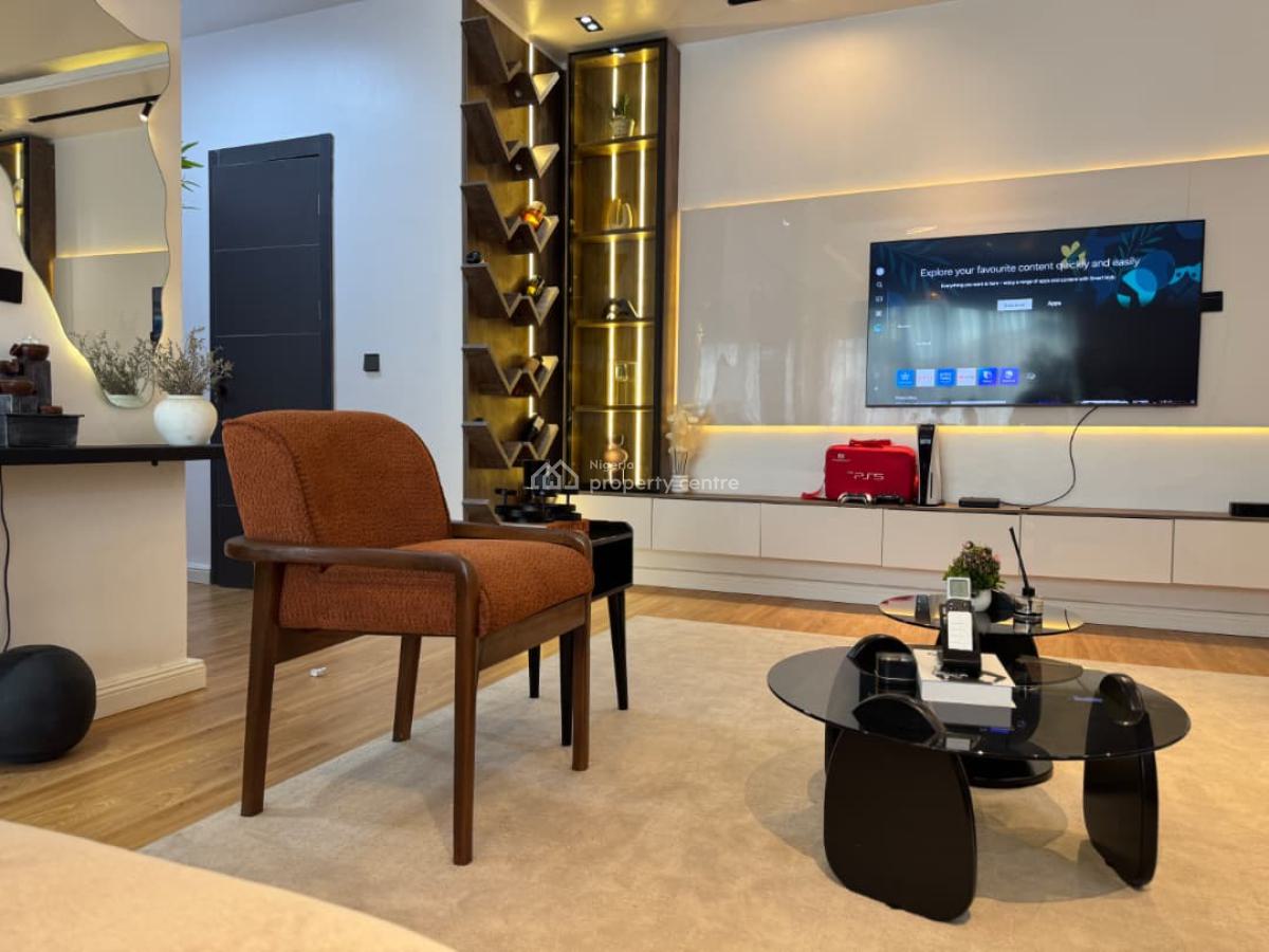 Newly Furnished Luxury 3 Bedroom with Pool and Ps5, Lekki Phase 1, Lekki, Lagos, Flat / Apartment Short Let