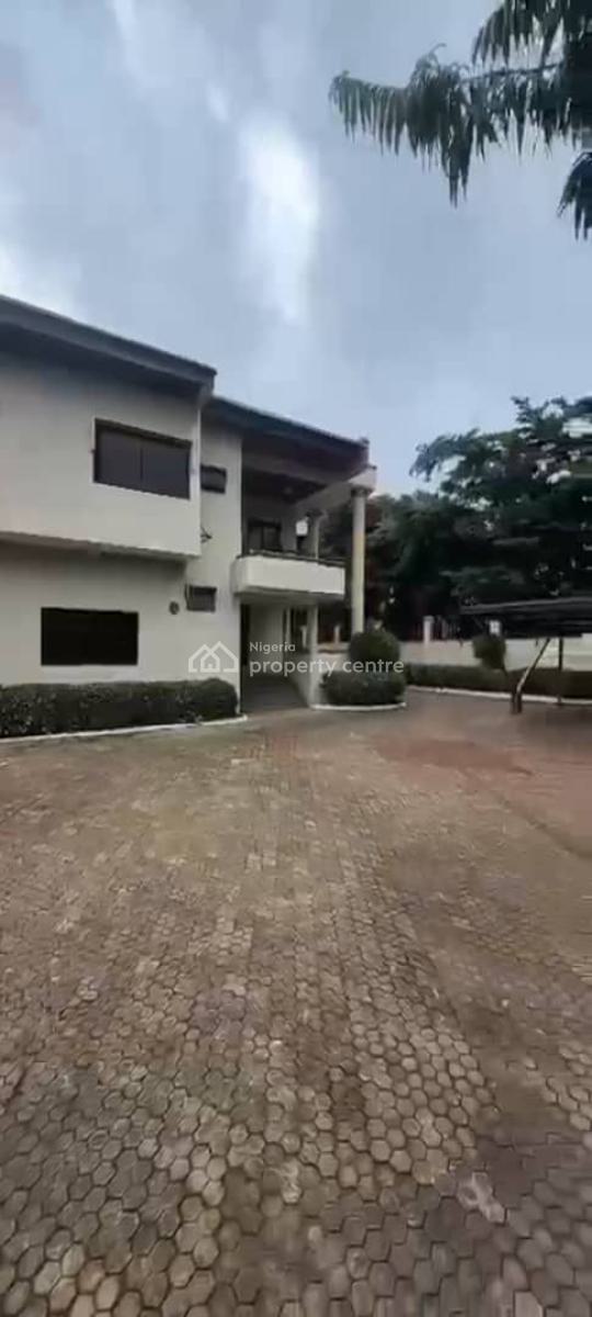 Old House with 6 Bedroom Fully Detached Duplex, Maitama District, Abuja, Detached Duplex for Sale
