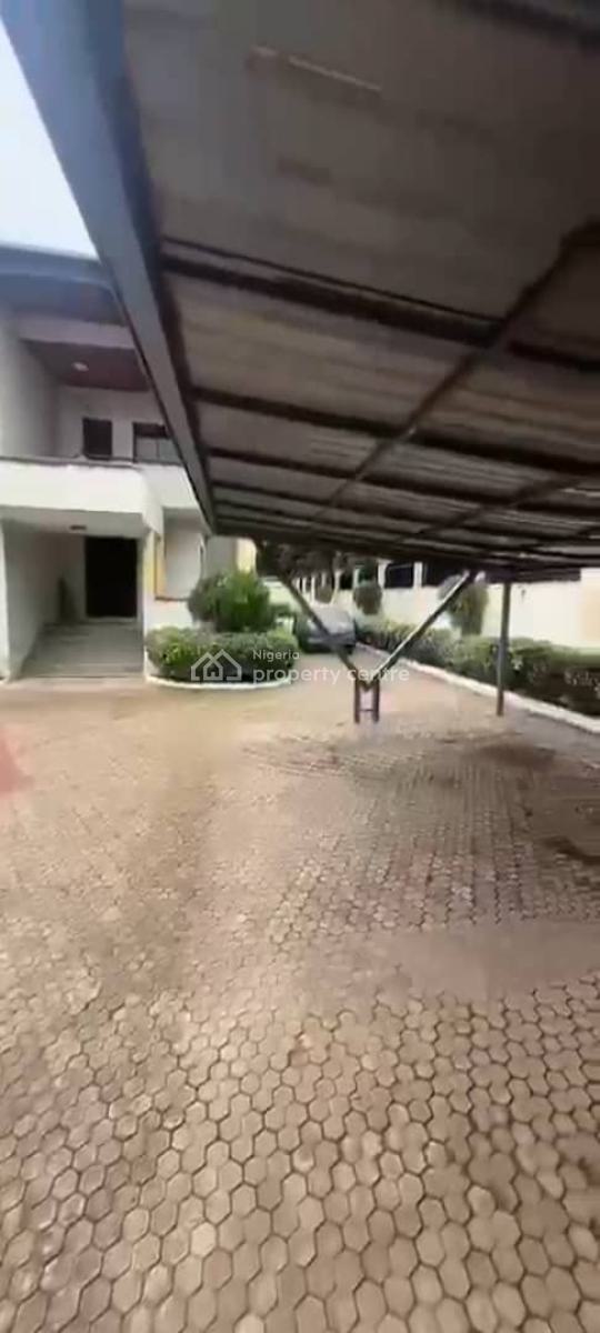 Old House with 6 Bedroom Fully Detached Duplex, Maitama District, Abuja, Detached Duplex for Sale