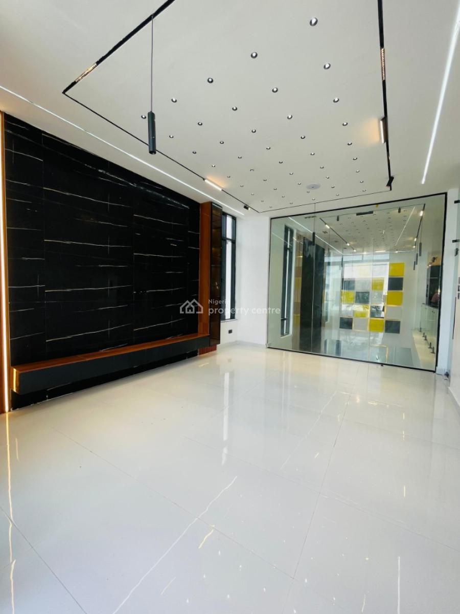 Luxurious 6bedrooms Detached Mansion, Chevron, Lekki Phase 2, Lekki, Lagos, Terraced Duplex for Sale