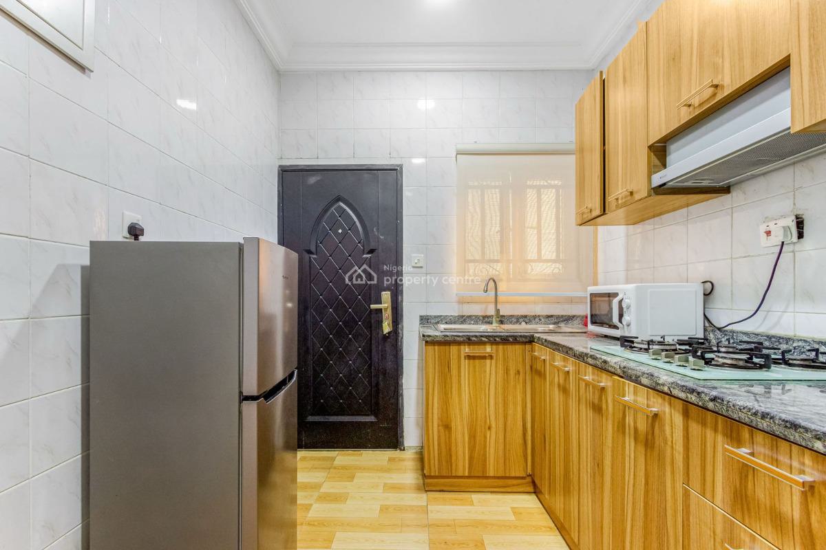 One Bedroom Flat, Lekki Phase 1, Lekki, Lagos, Mini Flat (room and Parlour) for Rent