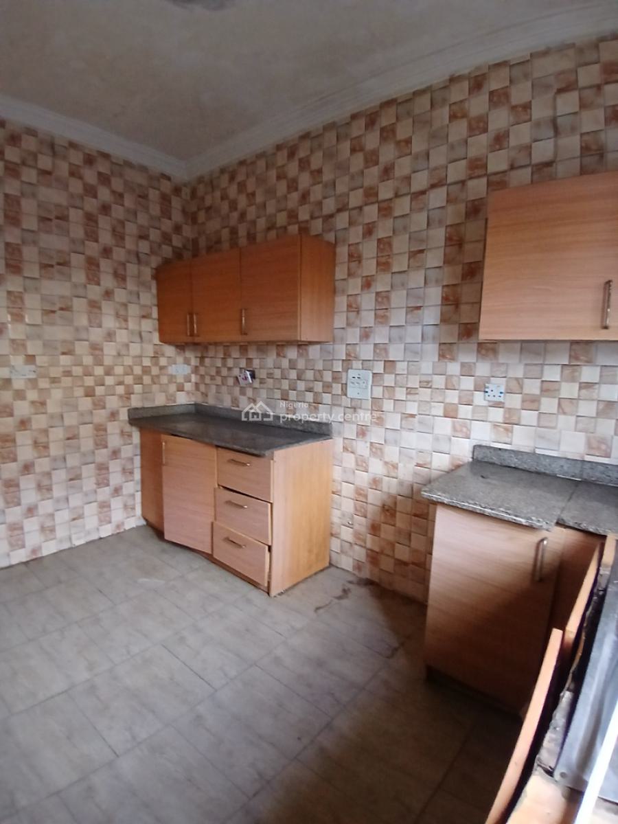 Rooms in a Shared Apartment, Greenville Estate, Badore Road, Ajah, Lagos, Flat / Apartment for Rent