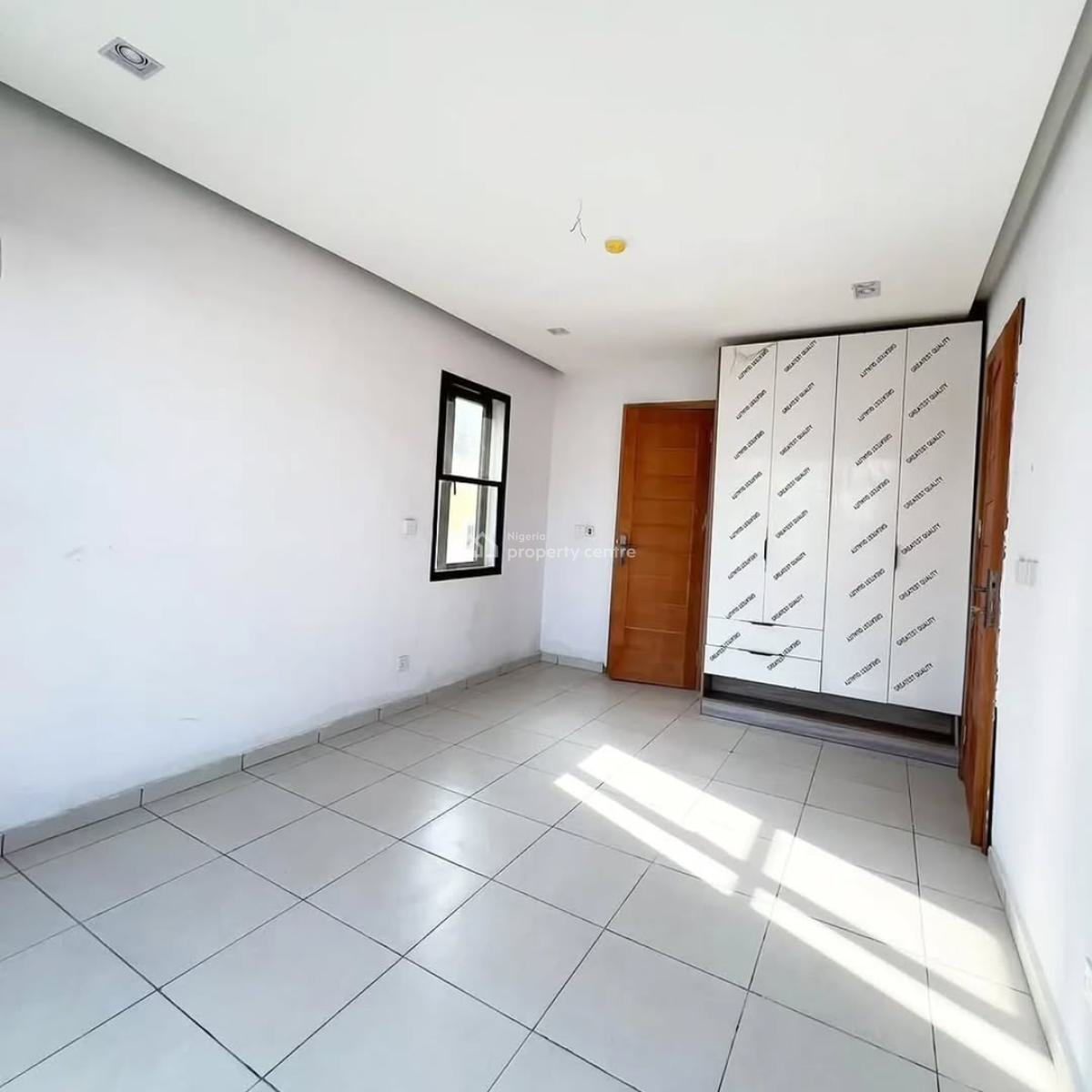 Luxurious 3 Bedroom Apartment, Ebute, Ikorodu, Lagos, Flat / Apartment for Rent