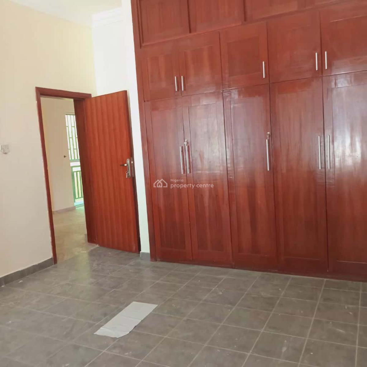 Modestly Finished Luxury 3 Bedrooms Flat with Bq, Lekki Phase 1, Lekki, Lagos, Flat / Apartment for Rent