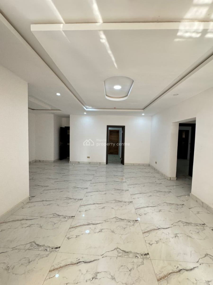 2-bedroom Apartment with Bq, Lekki Phase 1, Lekki, Lagos, Flat / Apartment for Sale