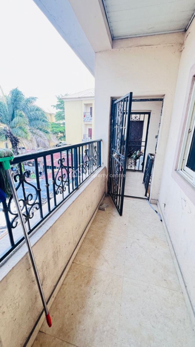 Now Available, Mobil Road Ilaje Ajah, Ilaje, Ajah, Lagos, Flat / Apartment for Rent