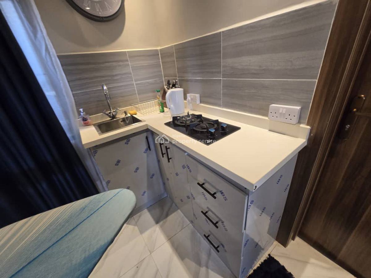 Luxury 2 Bedroom Apartment, Dolphin Estate, Ikoyi, Lagos, Flat / Apartment Short Let