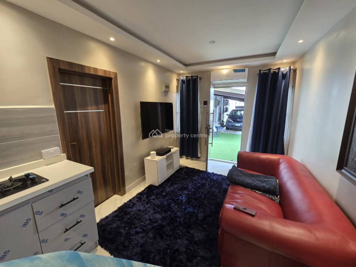 Luxury 2 Bedroom Apartment, Dolphin Estate, Ikoyi, Lagos, Flat / Apartment Short Let