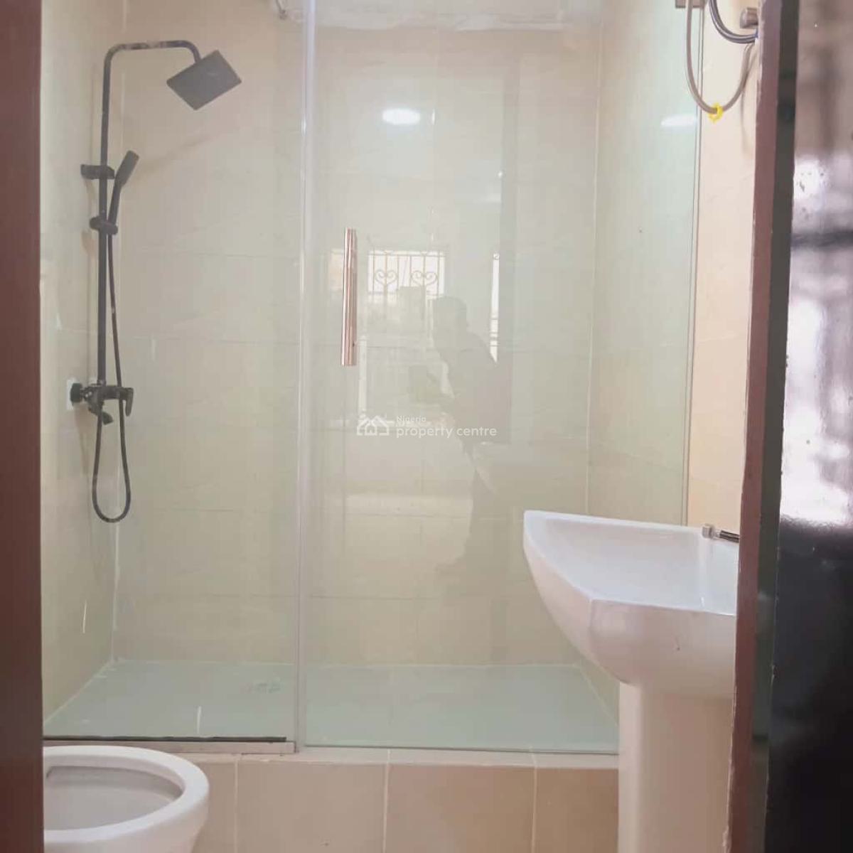 Units of Mini Flats, 2 Bedrooms Penthouses  & 3 Bedroom Apartments, Lekki Phase 1, Lekki, Lagos, Flat / Apartment for Rent