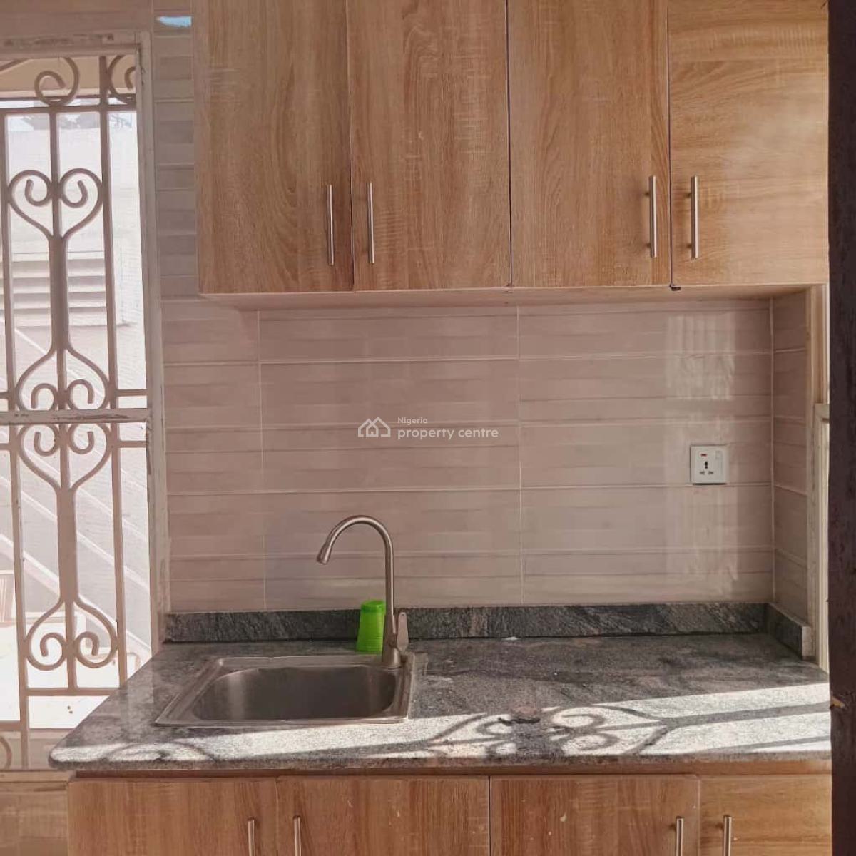 Units of Mini Flats, 2 Bedrooms Penthouses  & 3 Bedroom Apartments, Lekki Phase 1, Lekki, Lagos, Flat / Apartment for Rent