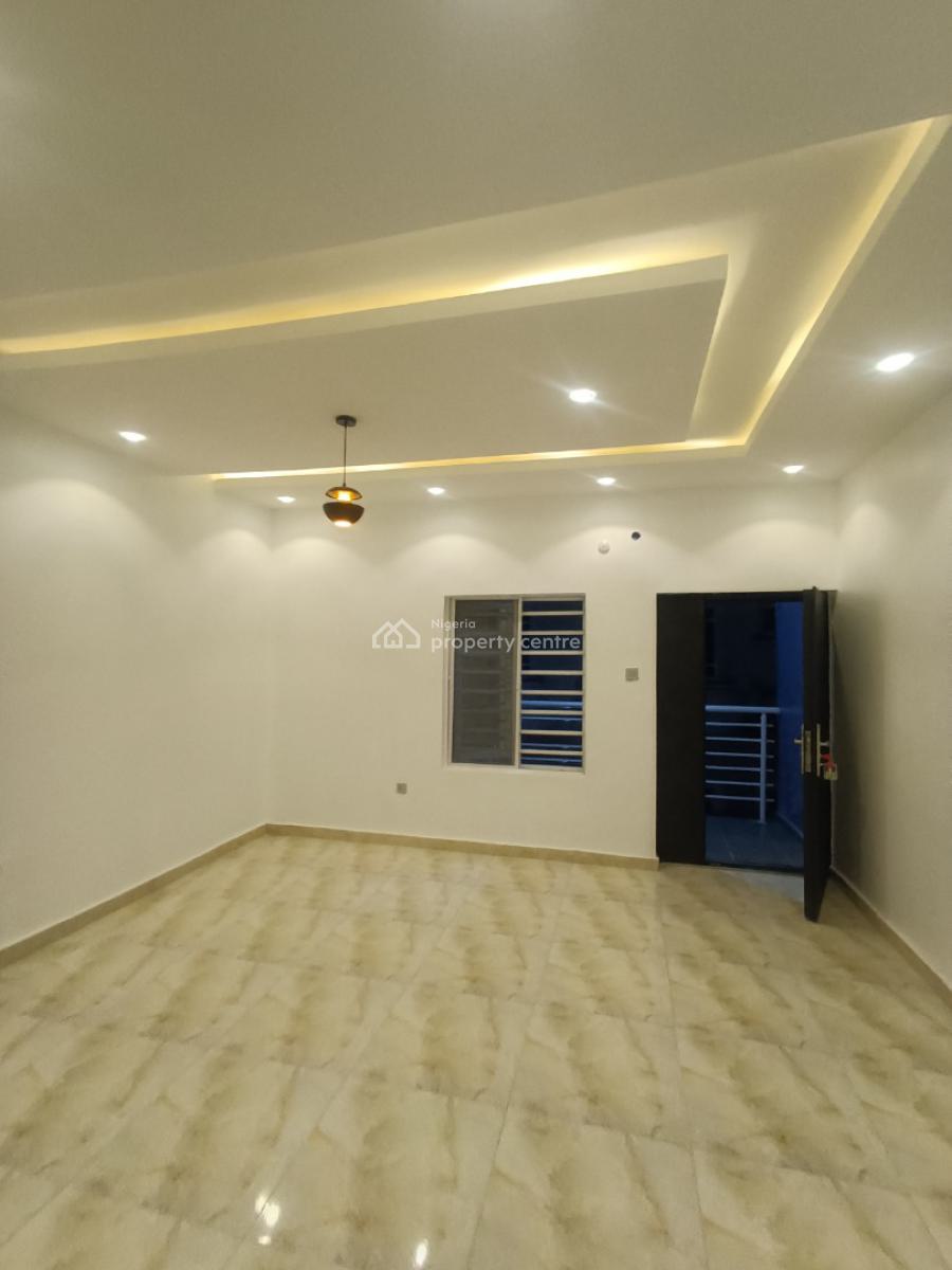 a Standard 2bedroom, Good Saint Estate Before Novare Shoprite Ajah, Lekki Phase 2, Lekki, Lagos, Flat / Apartment for Rent