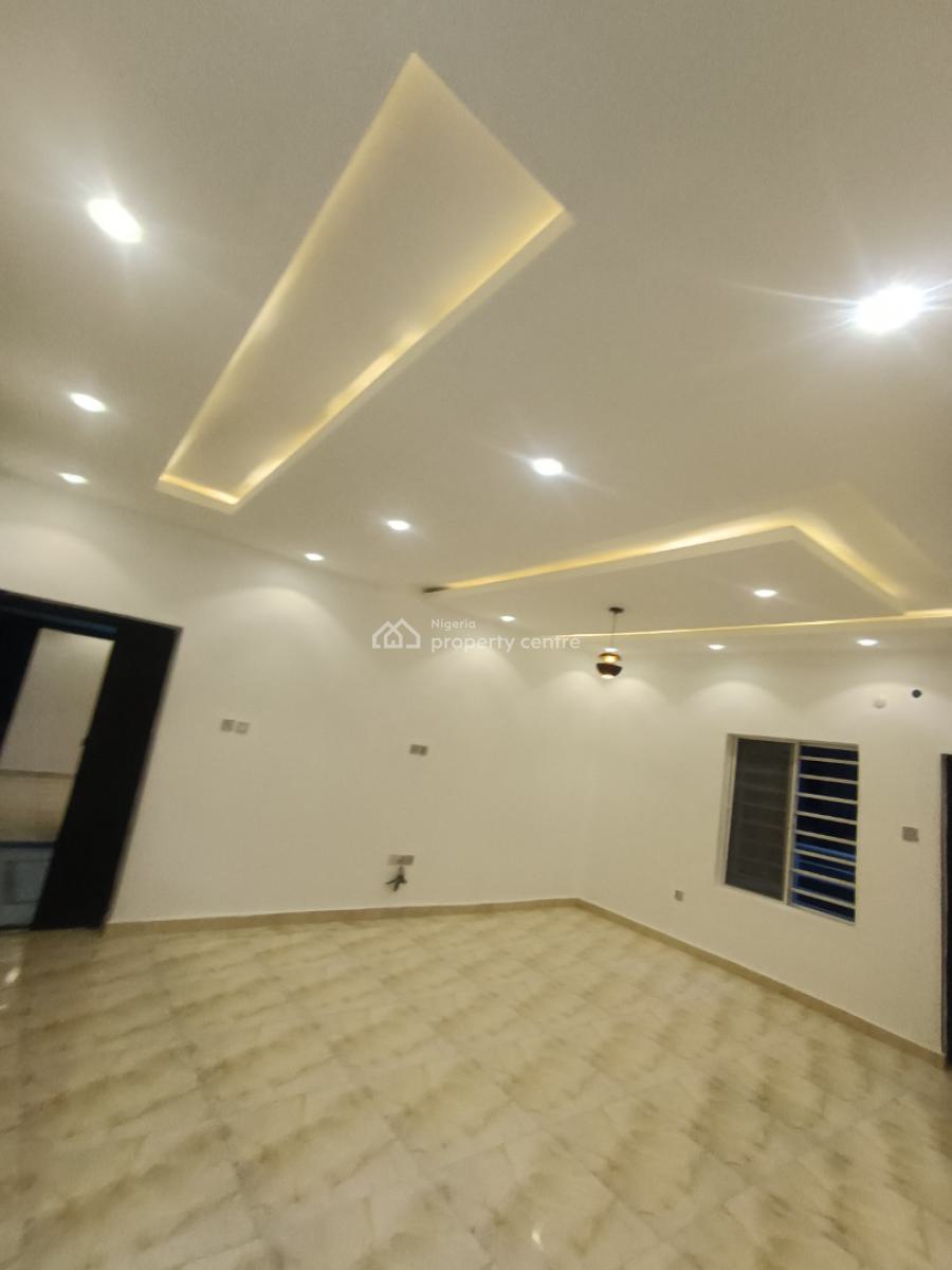 a Standard 2bedroom, Good Saint Estate Before Novare Shoprite Ajah, Lekki Phase 2, Lekki, Lagos, Flat / Apartment for Rent