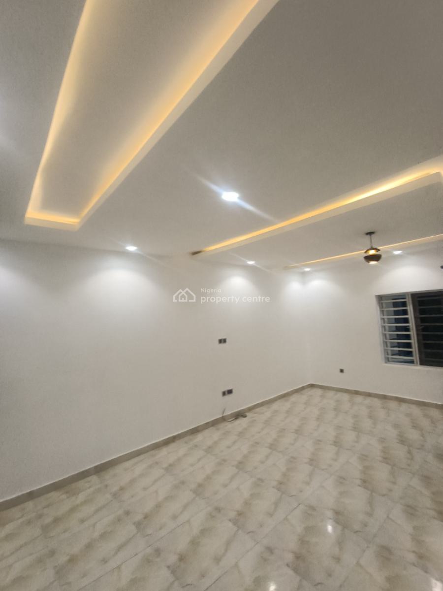 a Standard 2bedroom, Good Saint Estate Before Novare Shoprite Ajah, Lekki Phase 2, Lekki, Lagos, Flat / Apartment for Rent