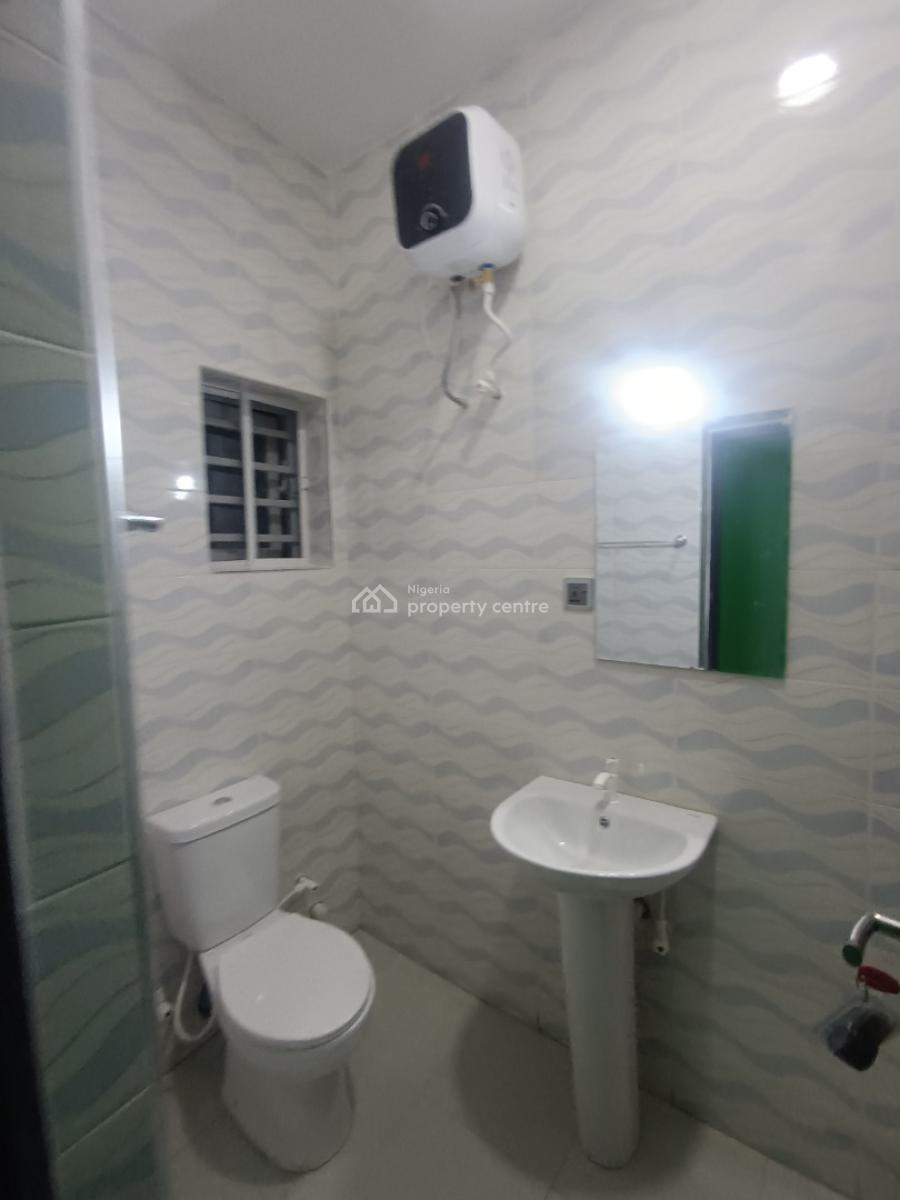 a Standard 2bedroom, Good Saint Estate Before Novare Shoprite Ajah, Lekki Phase 2, Lekki, Lagos, Flat / Apartment for Rent