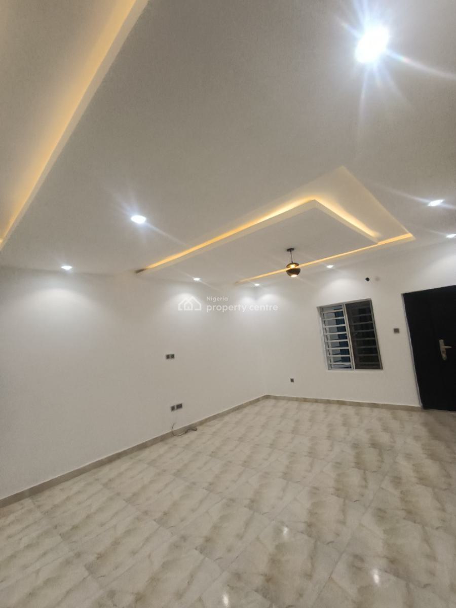 a Standard 2bedroom, Good Saint Estate Before Novare Shoprite Ajah, Lekki Phase 2, Lekki, Lagos, Flat / Apartment for Rent
