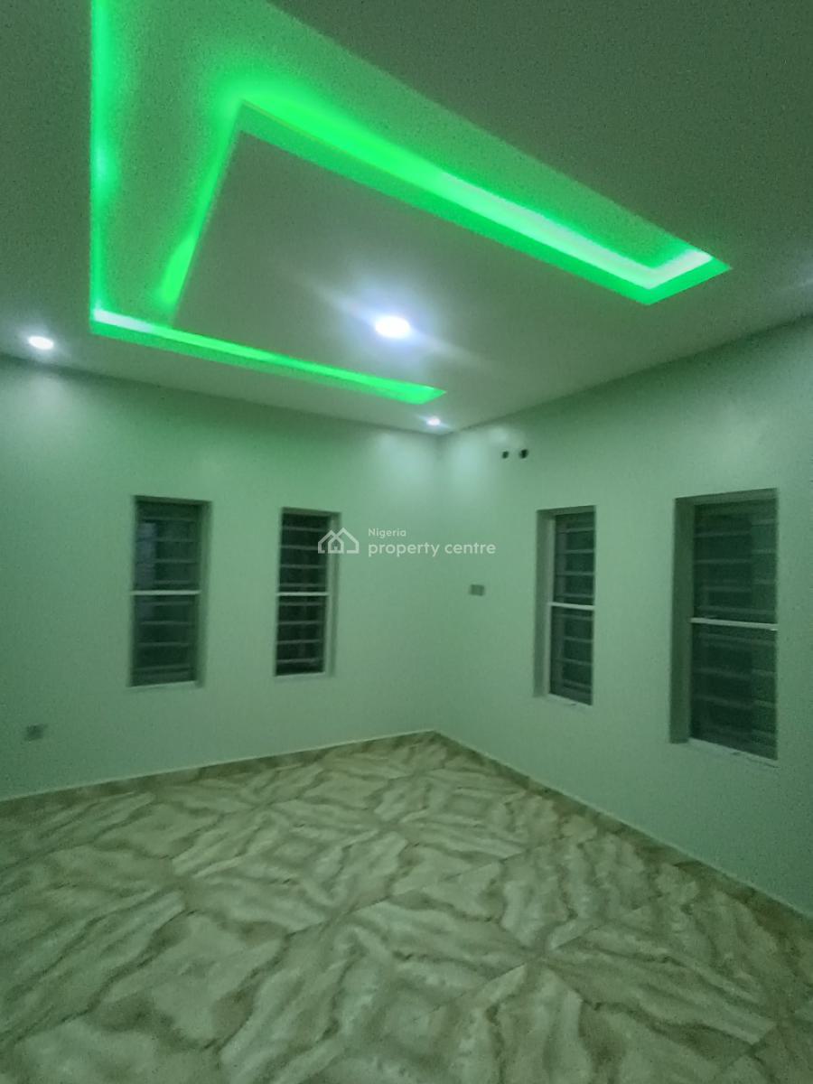 a Standard 2bedroom, Good Saint Estate Before Novare Shoprite Ajah, Lekki Phase 2, Lekki, Lagos, Flat / Apartment for Rent