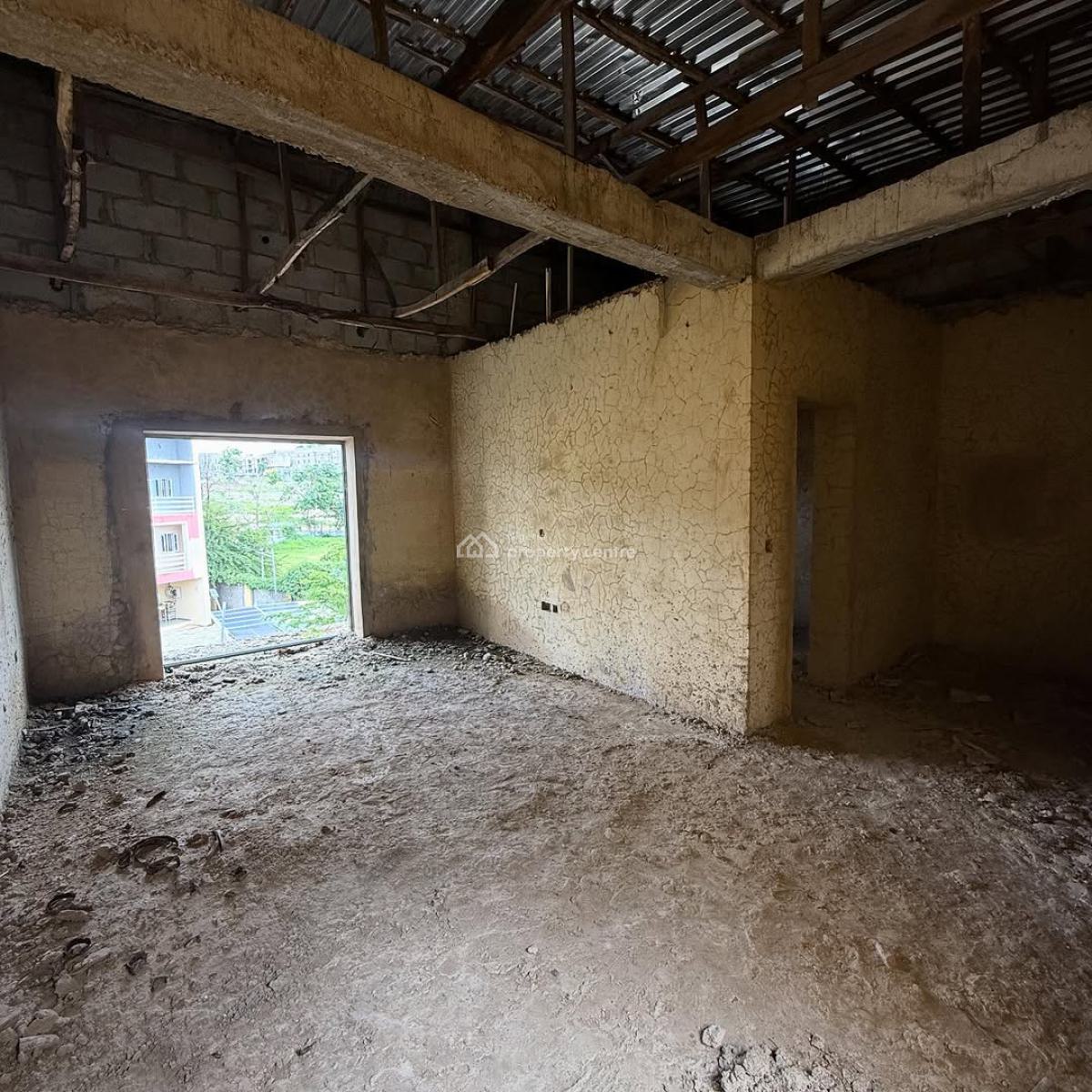 Distress 4 Bedroom Terrace Duplex 1 Room Bq, Life Camp, Abuja, Terraced Duplex for Sale