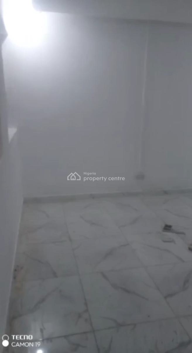 Very Decent and Spacious Ground Floor 3-bedroom Flat, Akoka, Yaba, Lagos, Flat / Apartment for Rent