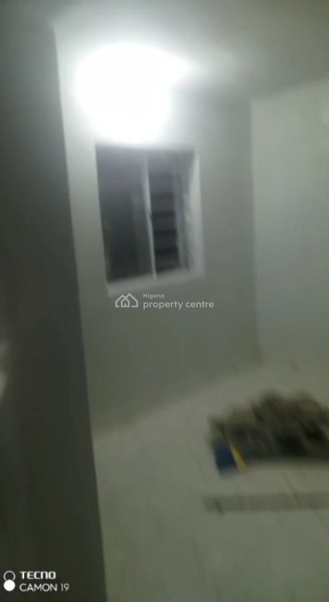 Very Decent and Spacious Ground Floor 3-bedroom Flat, Akoka, Yaba, Lagos, Flat / Apartment for Rent