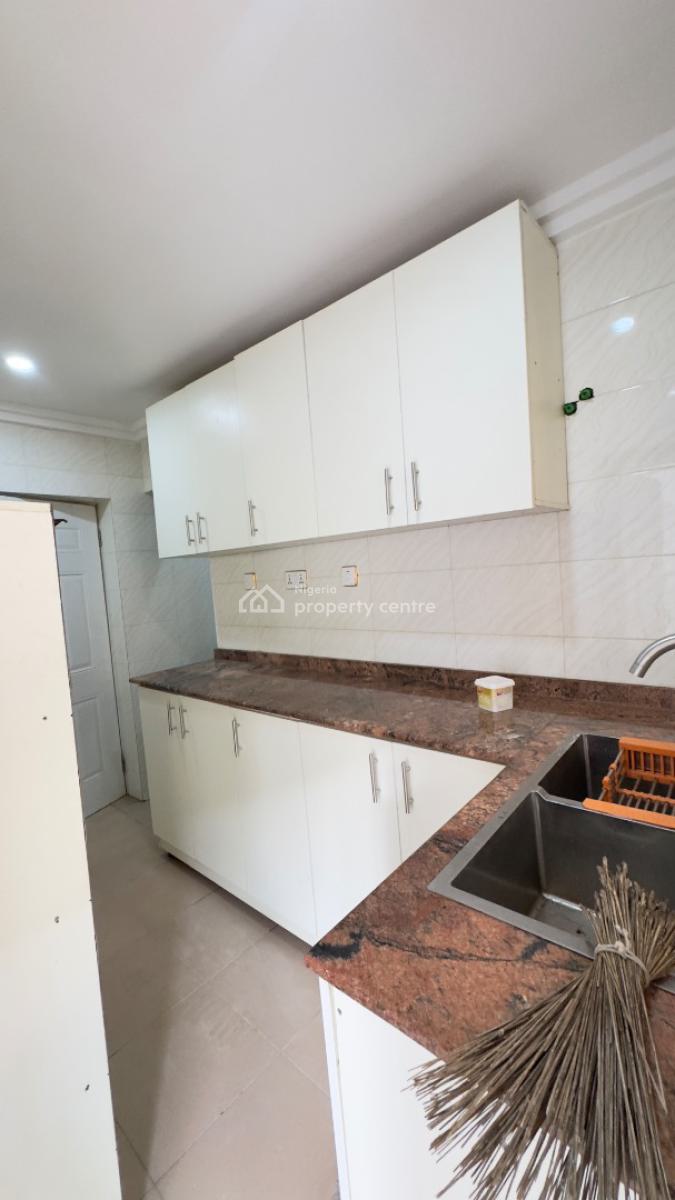 Neatly Revamped 2 Bedroom Flat, Turkish Hospital, Idu Industrial, Abuja, Flat / Apartment for Rent