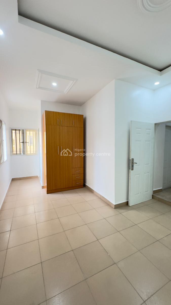 Neatly Revamped 2 Bedroom Flat, Turkish Hospital, Idu Industrial, Abuja, Flat / Apartment for Rent