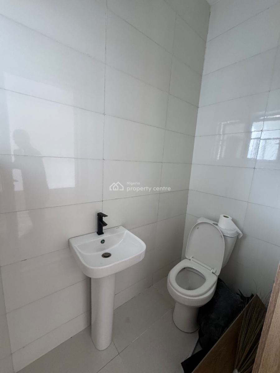 Brand New Serviced 2 Bedroom Penthouse, Lekki Phase 1, Lekki, Lagos, Flat / Apartment for Rent