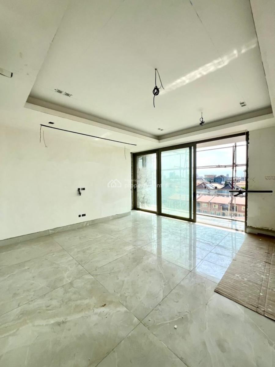 Beautiful 4 Bedroom Maisonette with an Elevator, Pool and Gym, Lekki Phase 1, Lekki, Lagos, Flat / Apartment for Sale