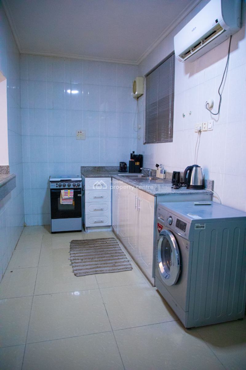 2 Bedroom Apartment  24-7 Power, Free Wifi, Gated Estate, Osapa, Lekki, Lagos, Flat / Apartment Short Let