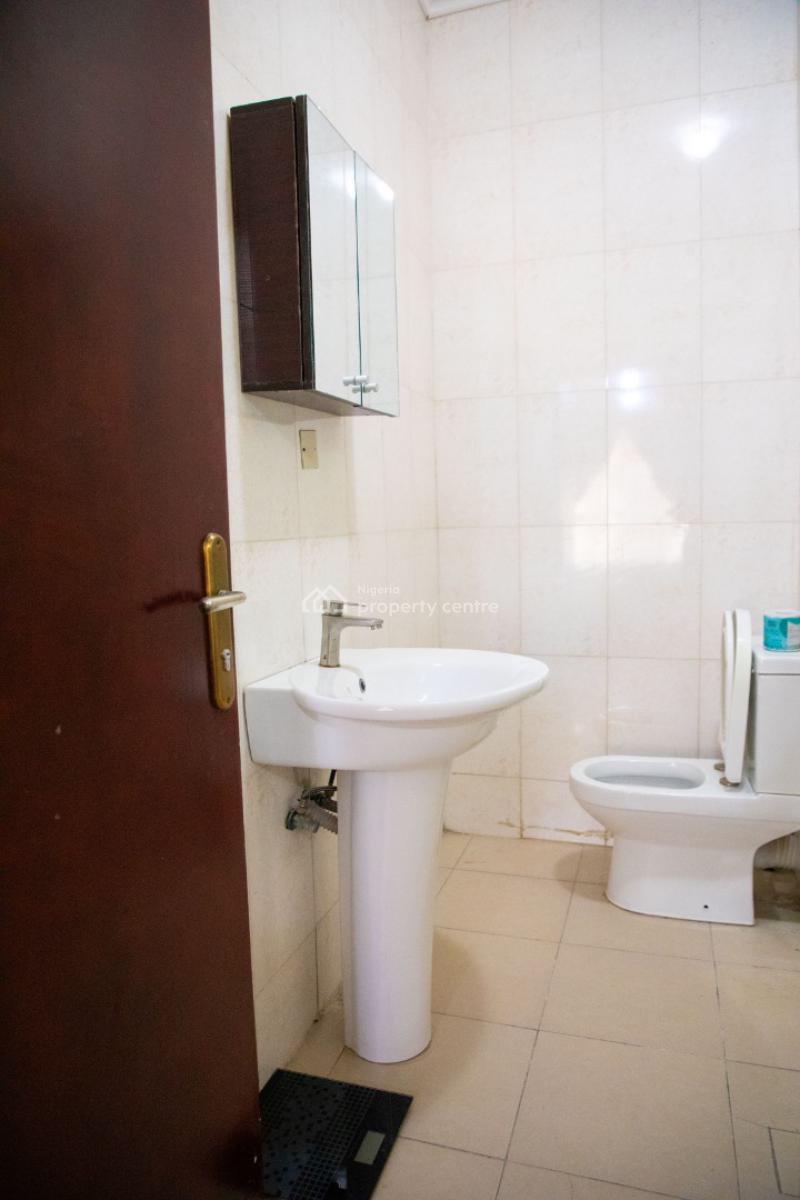 2 Bedroom Apartment  24-7 Power, Free Wifi, Gated Estate, Osapa, Lekki, Lagos, Flat / Apartment Short Let